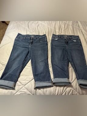 Maurices Dark Blue Denim Capris m/jeans 16 (Lot of 2)